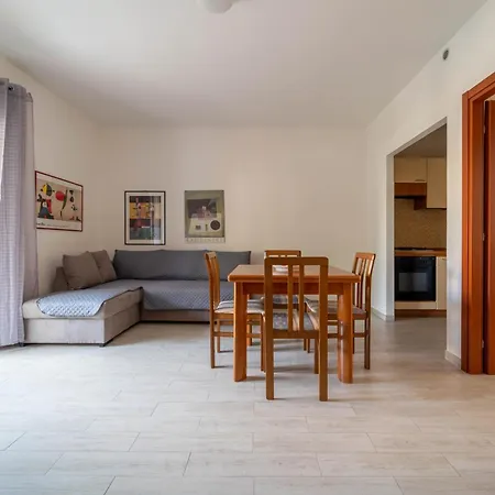 Lido Apartment *